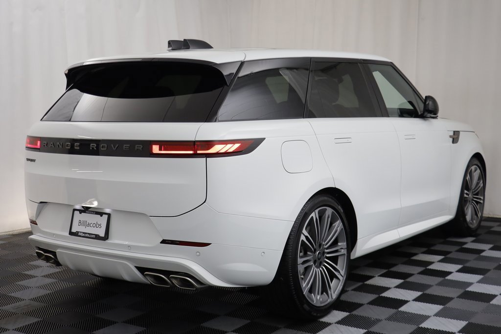 Used 2025 Land Rover Range Rover Sport Dynamic SE image 19