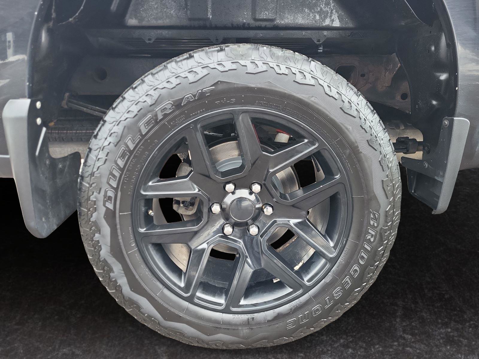 Used 2020 Chevrolet Silverado 1500 Custom Trail Boss w/ Custom Convenience Package image 15