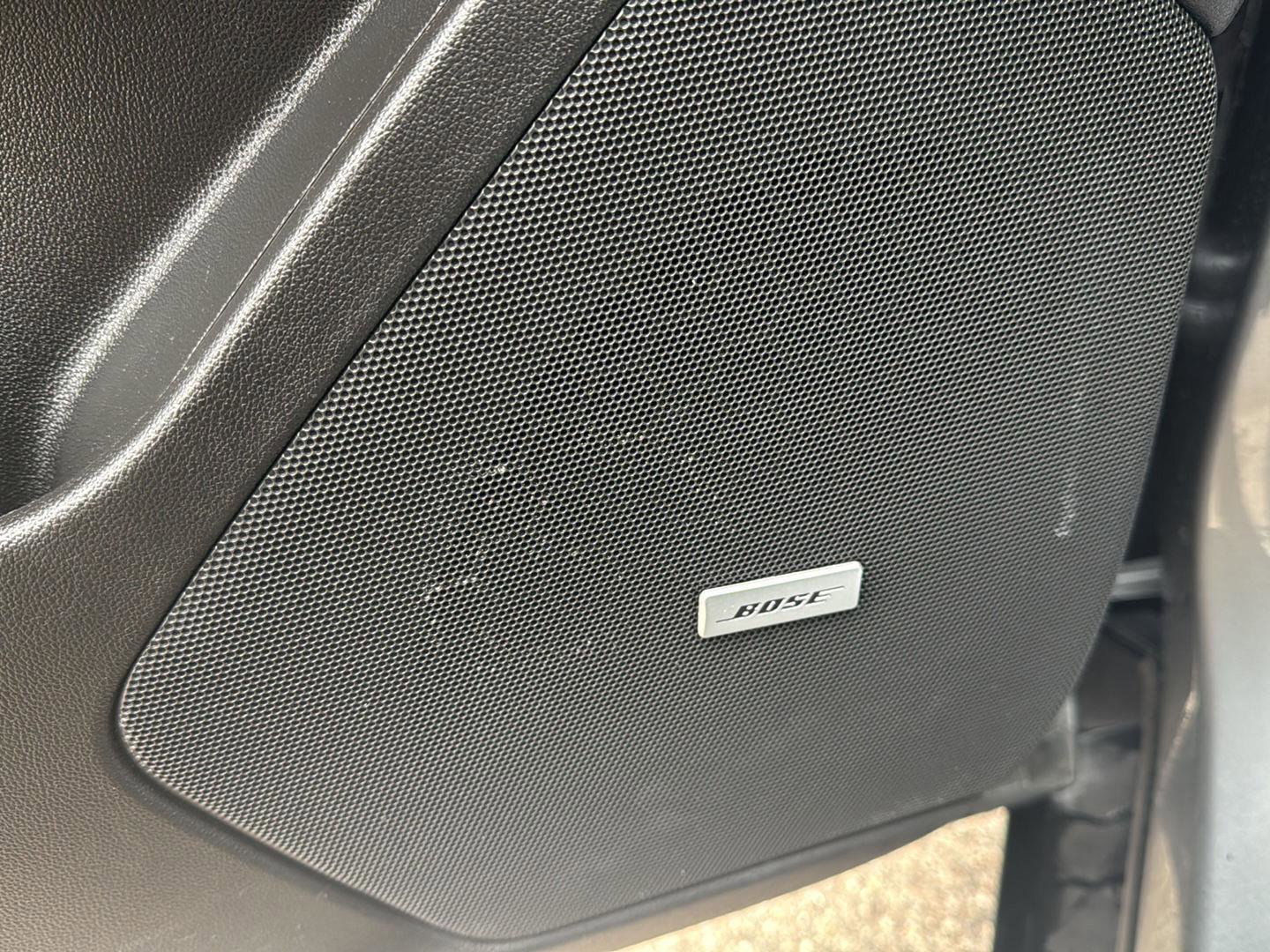 Used 2024 Cadillac XT5 Premium Luxury image 13