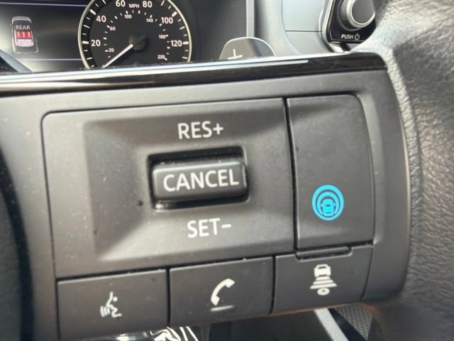 Used 2023 Nissan Rogue SV AWD/4WD image 21