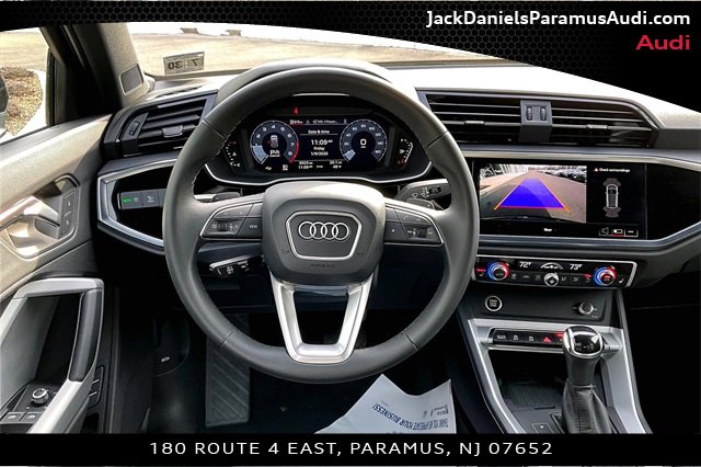 Used 2025 Audi Q3 2.0T Premium w/ Convenience Package image 5