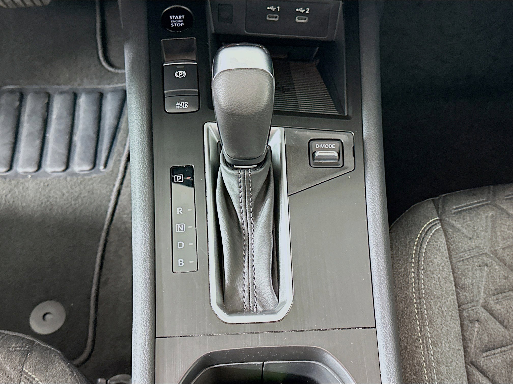 Used 2025 Nissan Kicks SV image 23