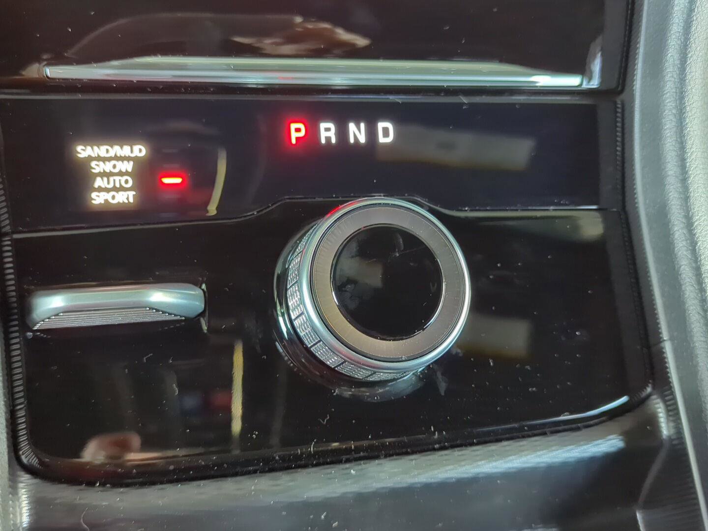 New 2025 Jeep Grand Cherokee Limited w/ Luxury Tech Group II image 28