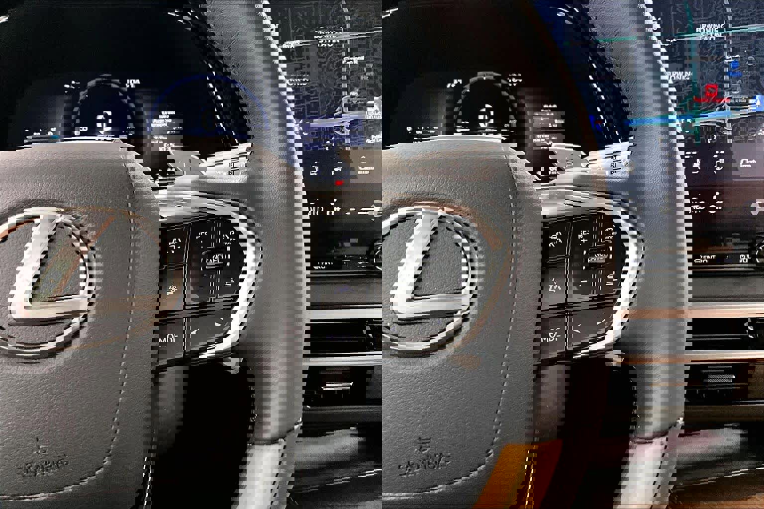 Used 2025 Lexus RX 350h w/ Convenience Package image 24