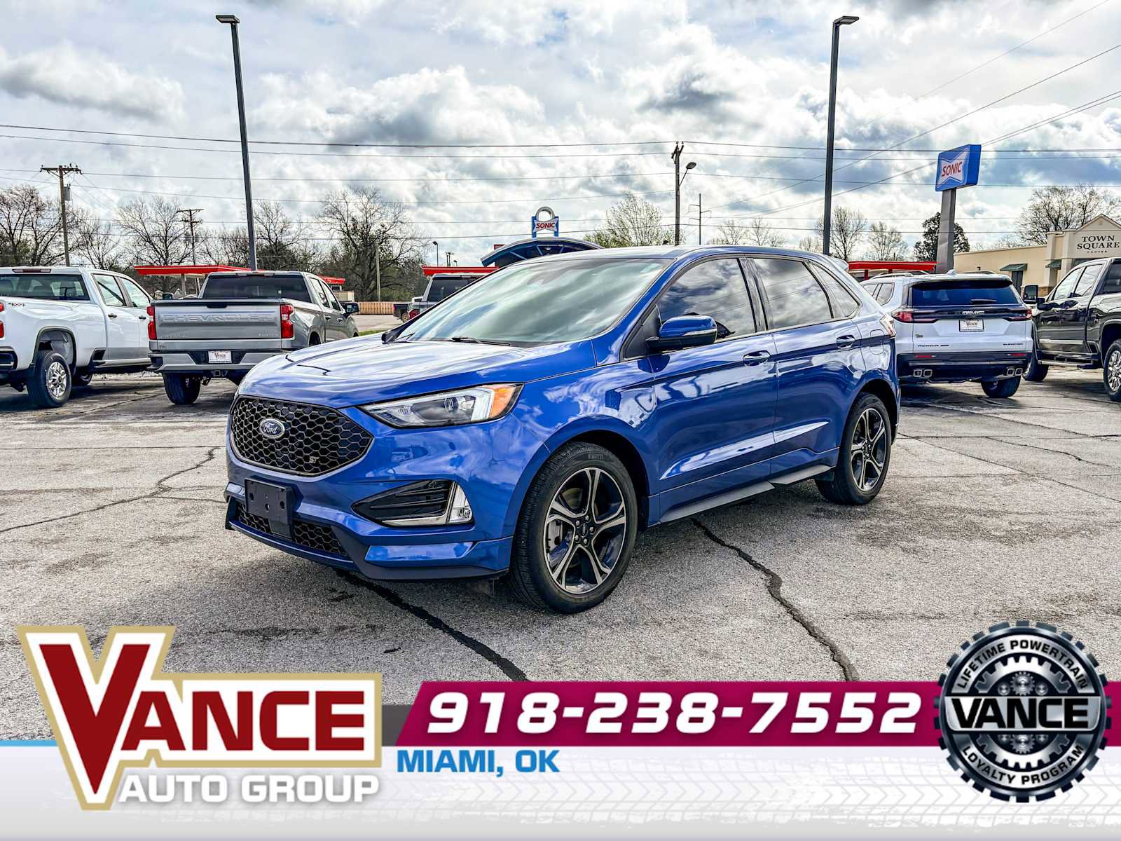 Used 2021 Ford Edge ST image 3