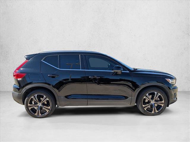 Used 2021 Volvo XC40 T5 Inscription w/ Advanced Package image 4