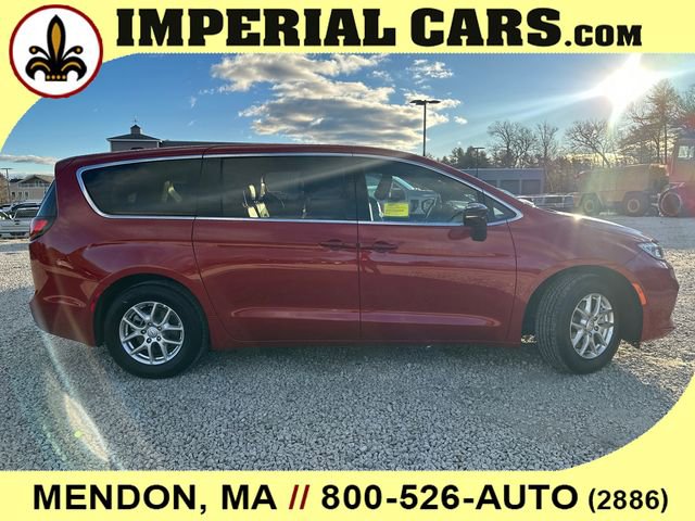 New 2026 Chrysler Pacifica Select FWD image 14