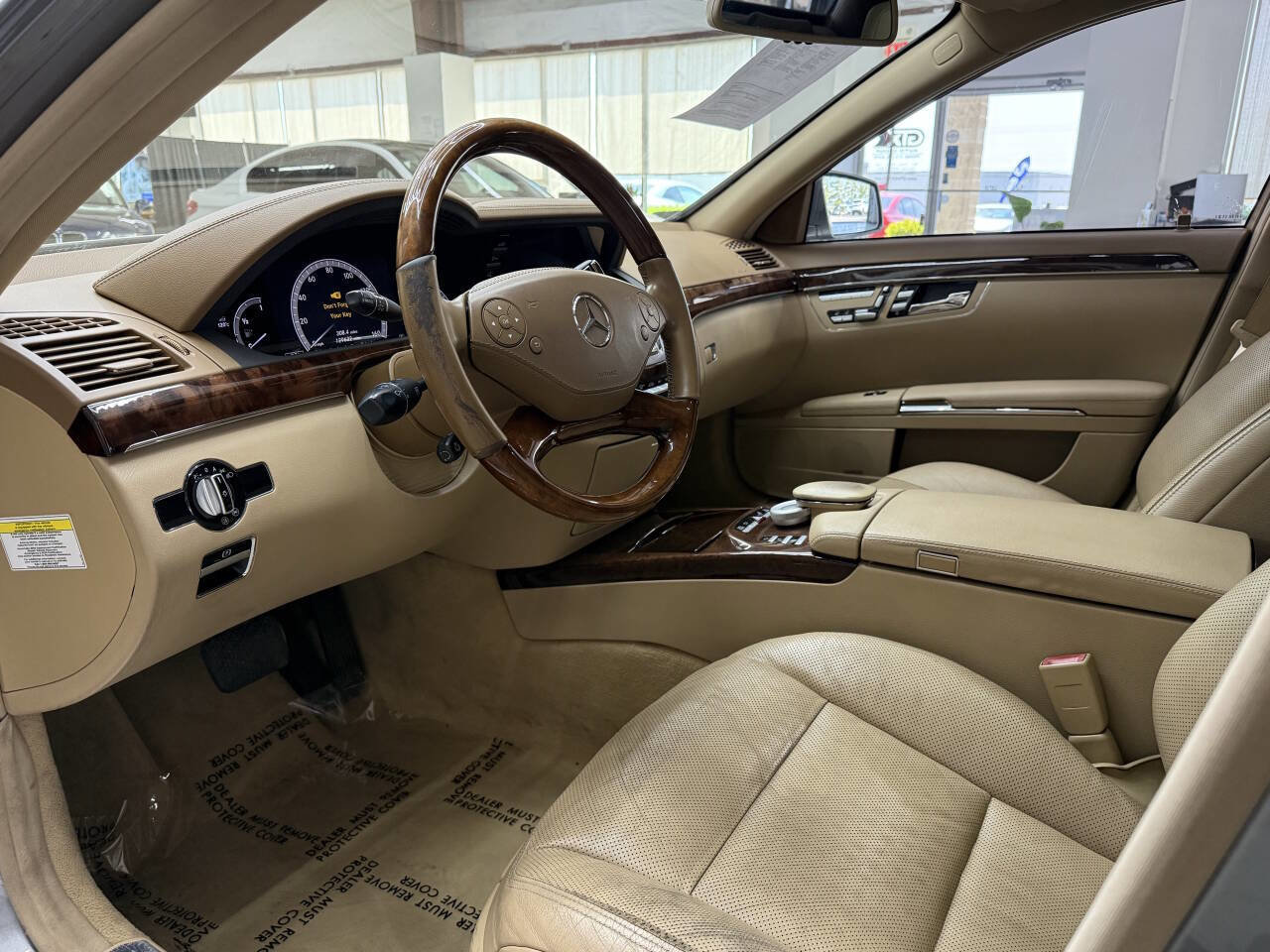 Used 2011 Mercedes-Benz S 550 4MATIC image 19