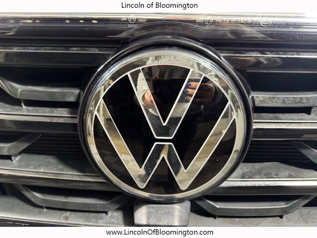 Used 2025 Volkswagen Atlas Cross Sport SEL Premium R-Line image 12