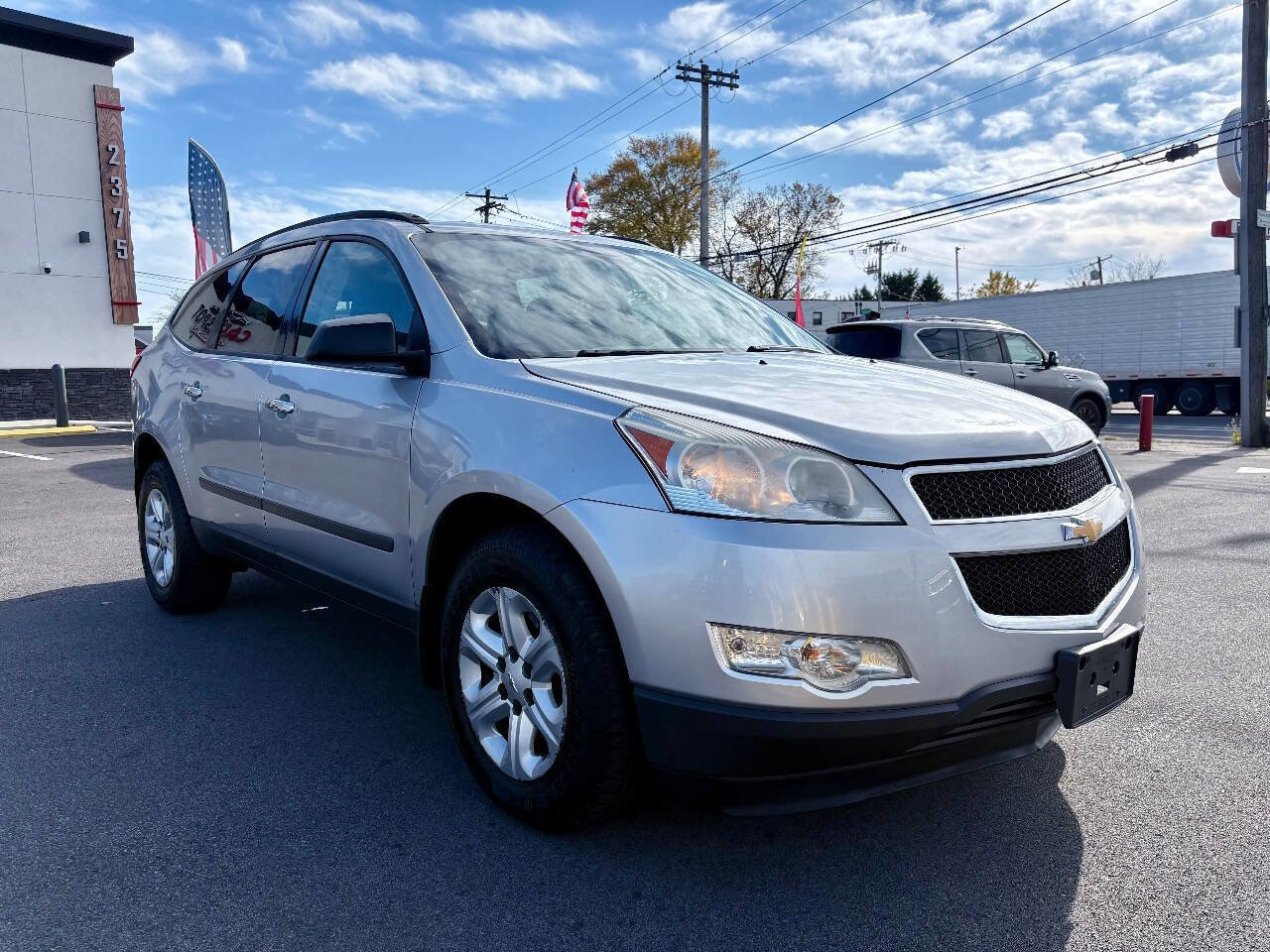 Used 2011 Chevrolet Traverse LS image 8