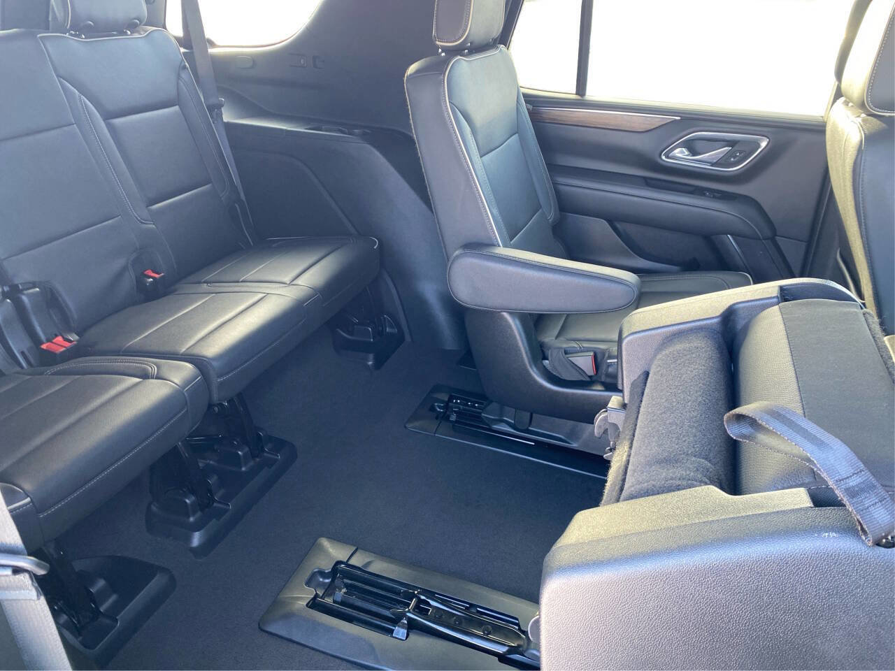 Used 2023 Chevrolet Tahoe Premier image 40