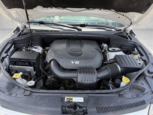 Used 2014 Jeep Grand Cherokee Limited w/ Luxury Group II AWD/4WD image 25