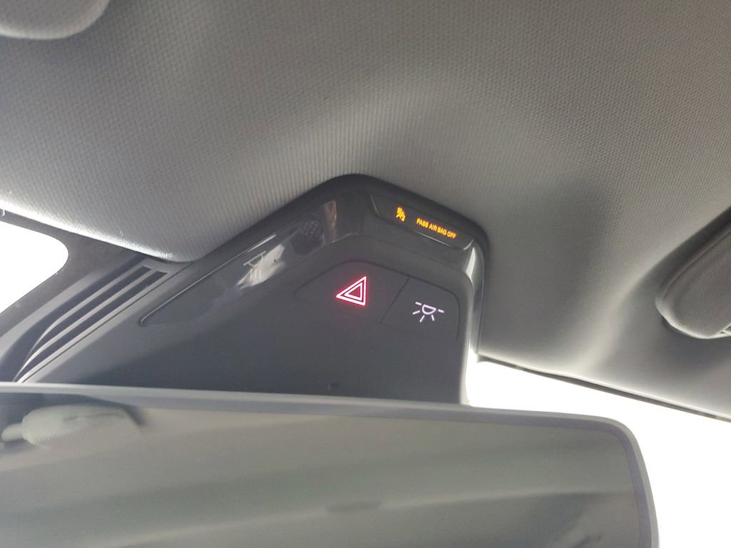 Used 2025 Lucid Air Pure image 33