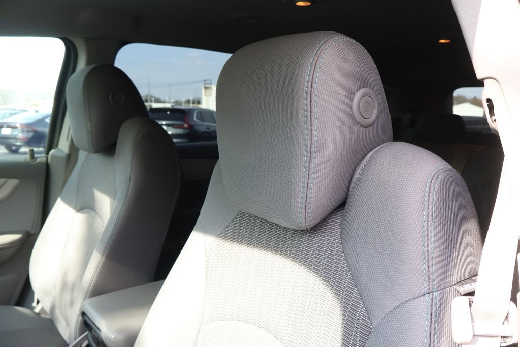 Used 2016 Chevrolet Traverse LS image 32
