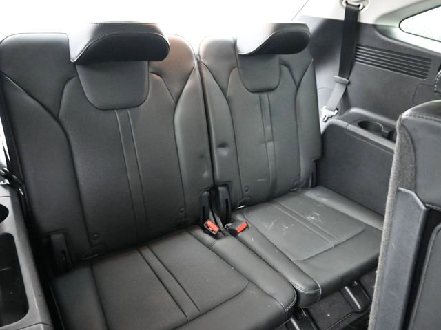 Used 2023 Kia Sorento S image 8