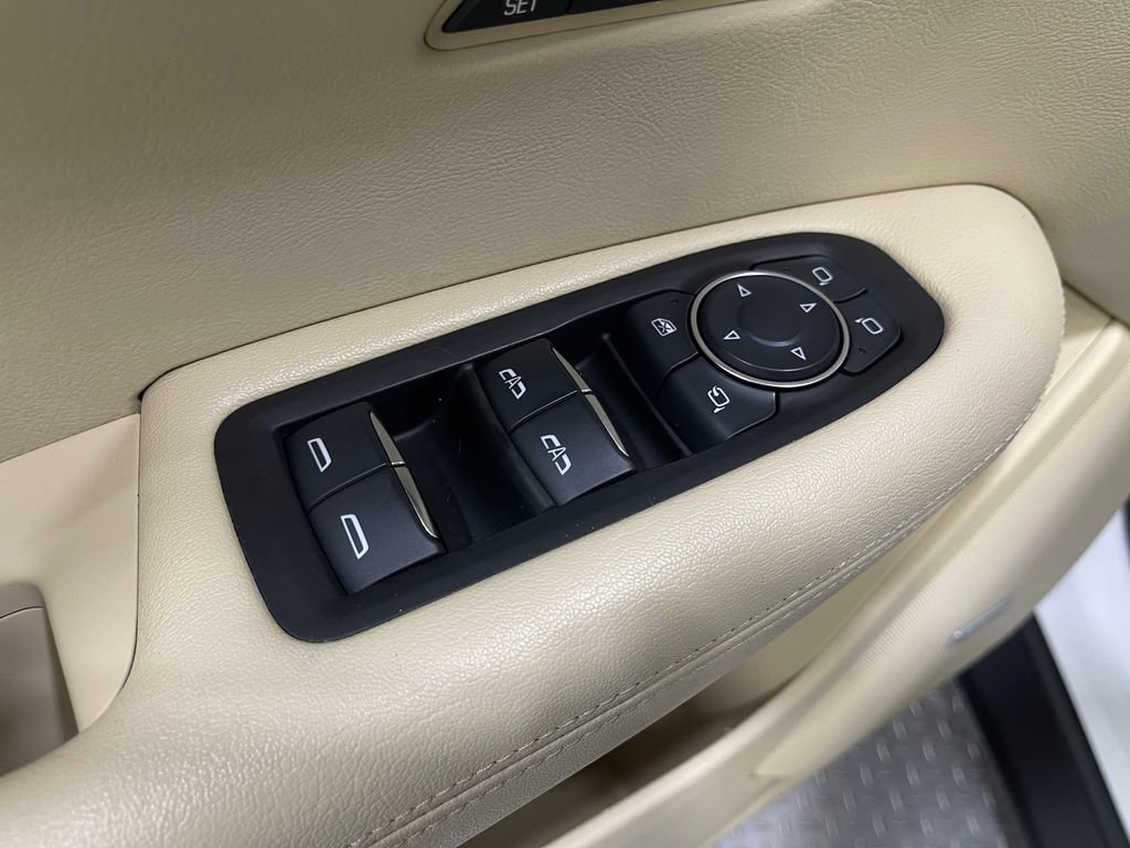 Used 2017 Cadillac XT5 Luxury image 17