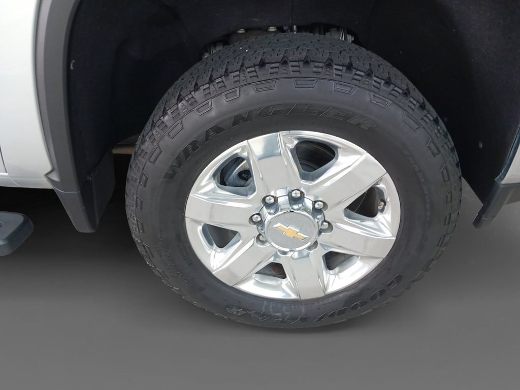 Used 2022 Chevrolet Silverado 2500 LTZ w/ LTZ Premium Package RWD image 16