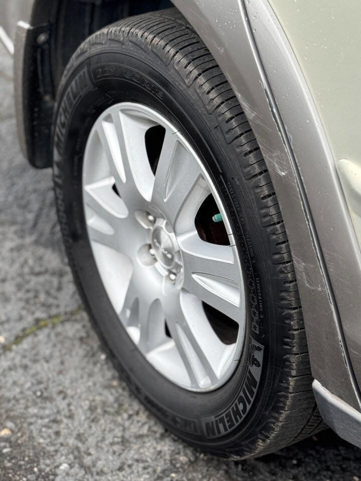 Used 2005 Subaru Outback 2.5i image 18