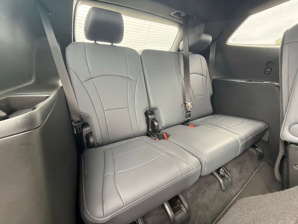 Used 2023 Buick Enclave Essence w/ Experience Buick Package FWD image 35