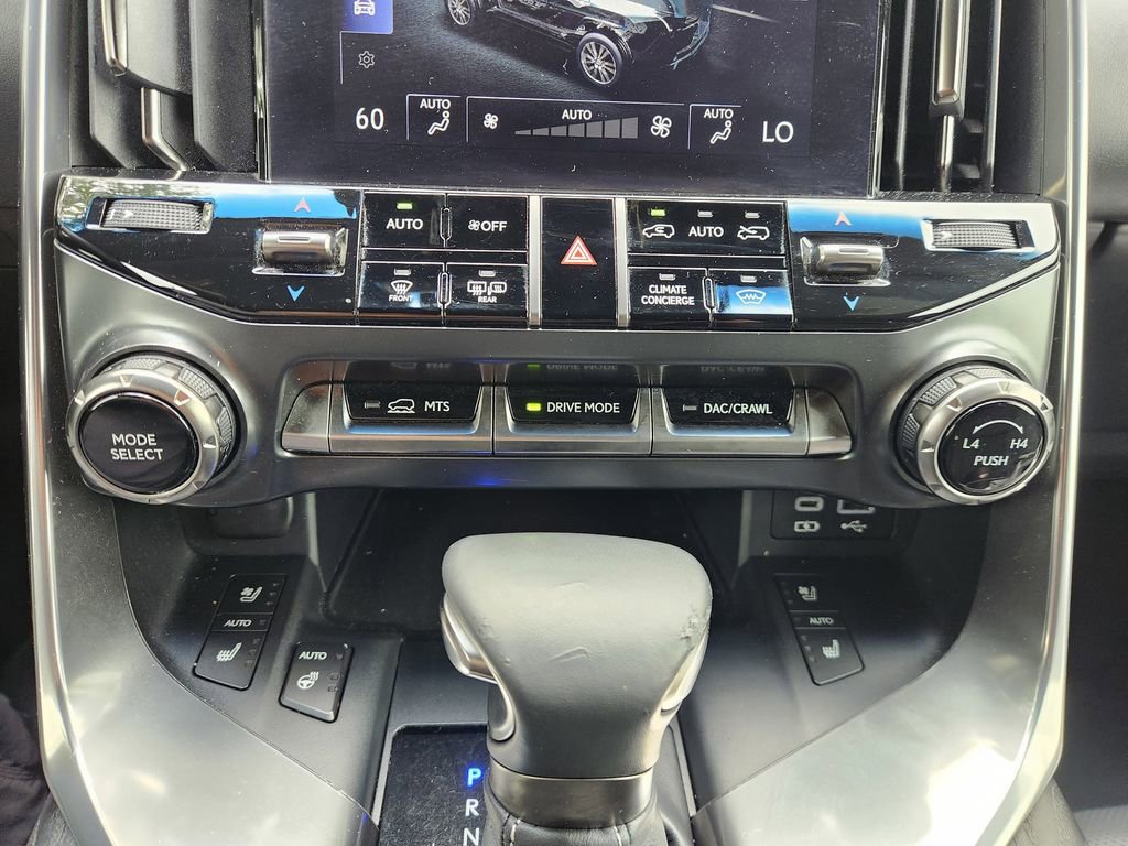 Used 2023 Lexus LX 600 4WD w/ Interior Upgrade Package image 20