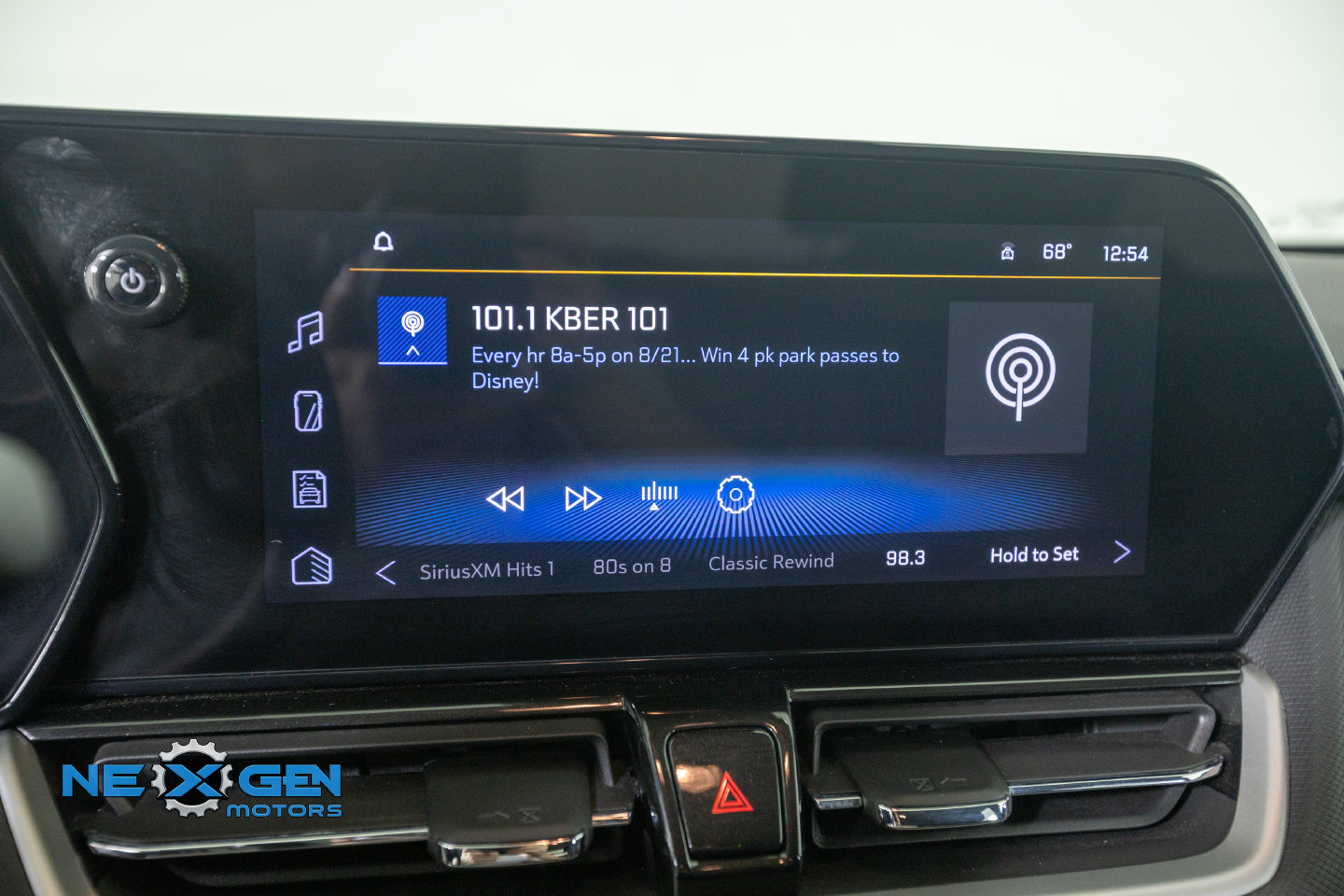 Used 2026 Chevrolet TrailBlazer LT AWD/4WD image 18
