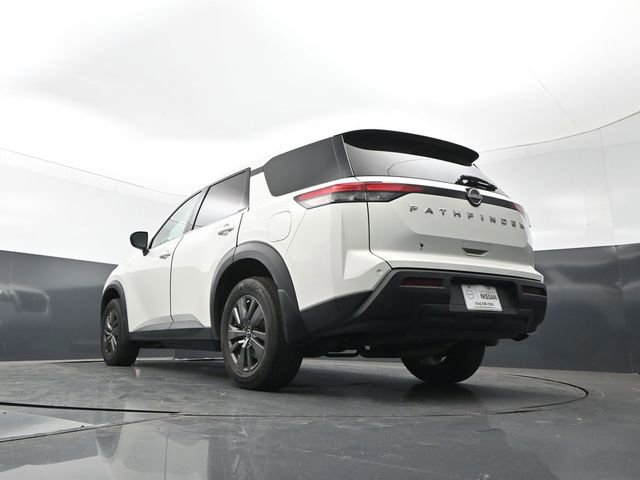 Used 2023 Nissan Pathfinder S FWD image 23