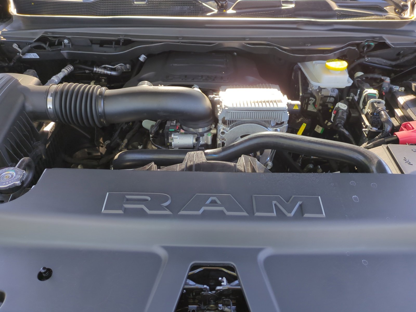 New 2026 RAM 1500 Express AWD/4WD image 21