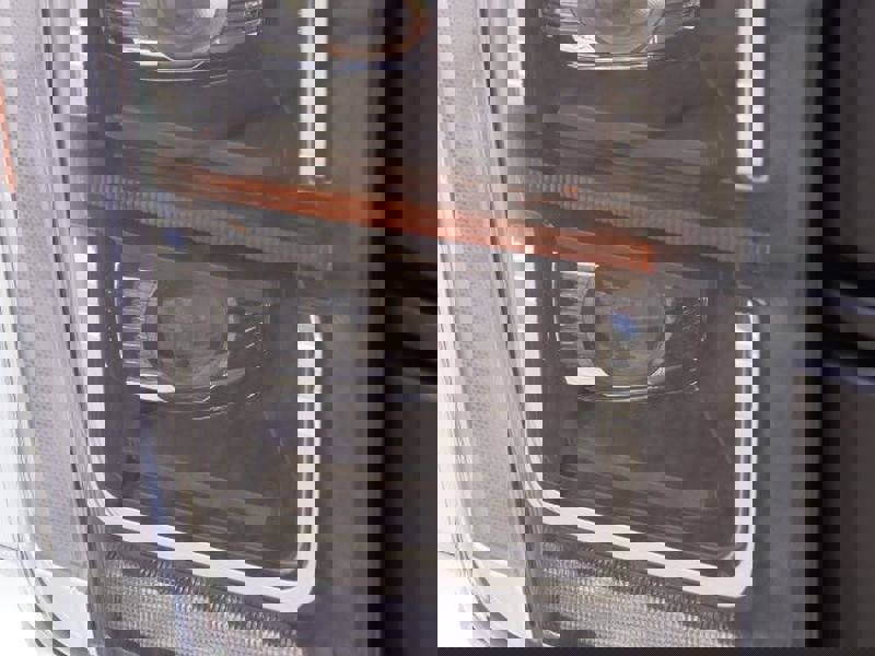 Used 2022 Ford F150 Lariat w/ Equipment Group 502A High image 7