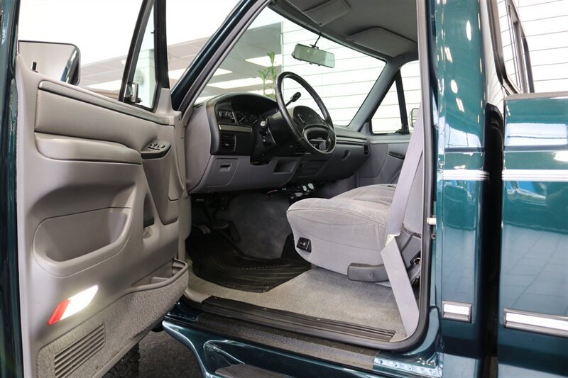 Used 1995 Ford F250 4x4 Regular Cab image 49