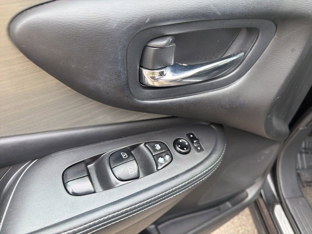 Used 2016 Nissan Murano SV image 13