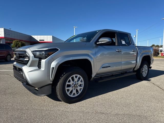 New 2025 Toyota Tacoma SR5