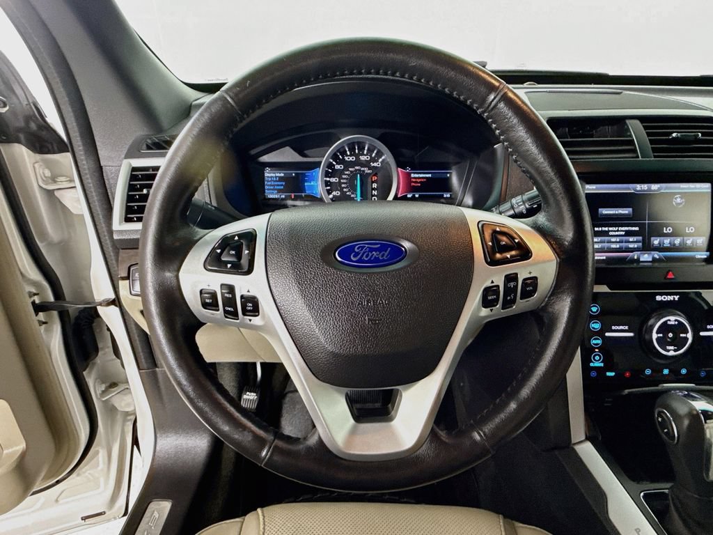 Used 2015 Ford Explorer Limited w/ Equipment Group 302A AWD/4WD image 13