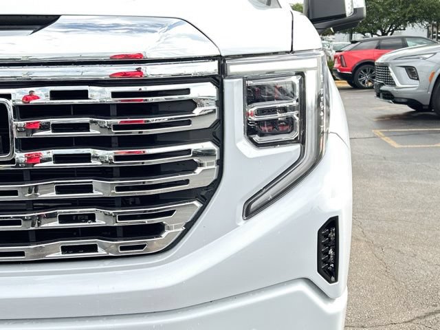 Used 2026 GMC Sierra 1500 Denali AWD/4WD image 3