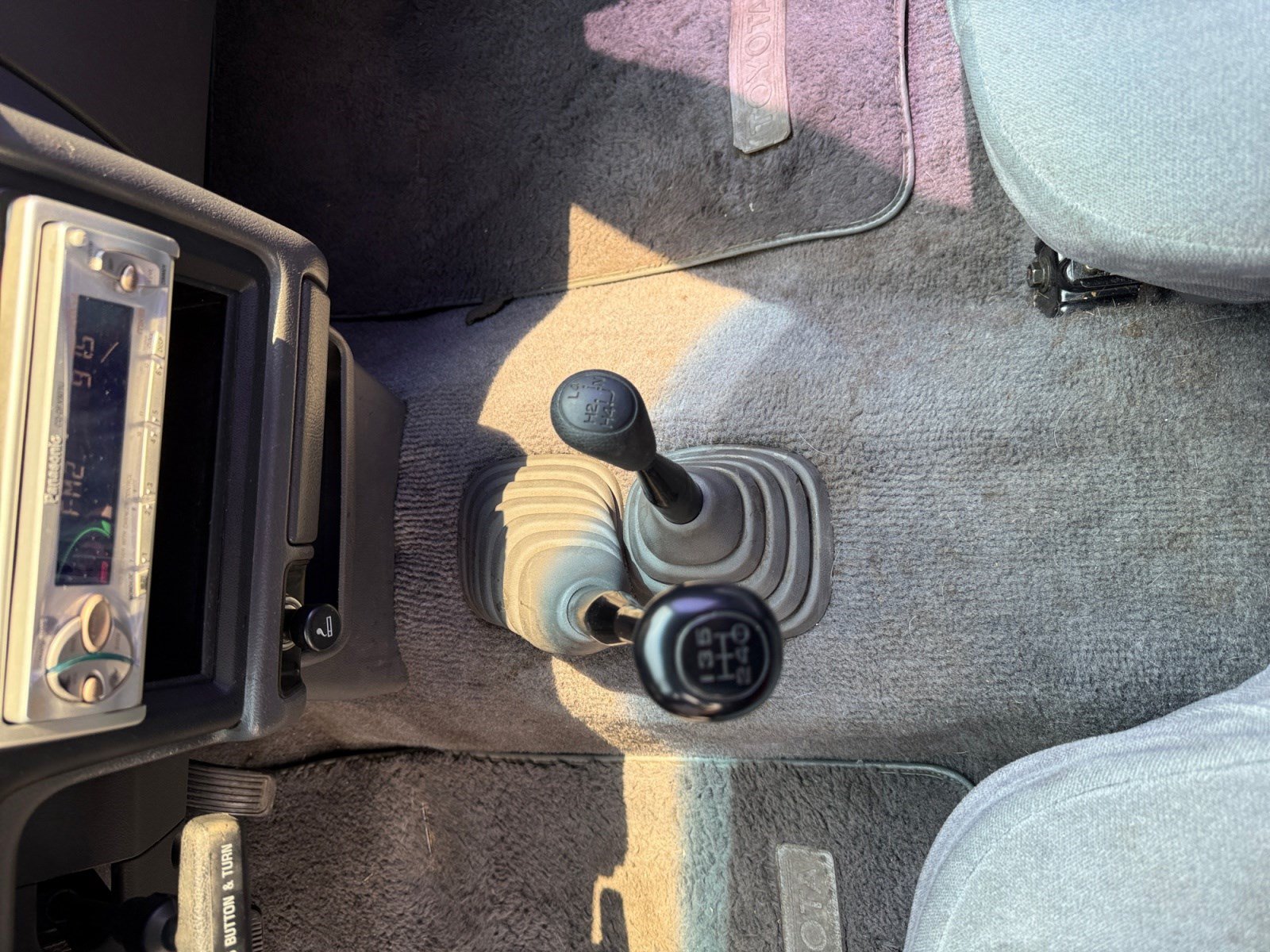 Used 1992 Toyota Pickup Deluxe AWD/4WD image 15
