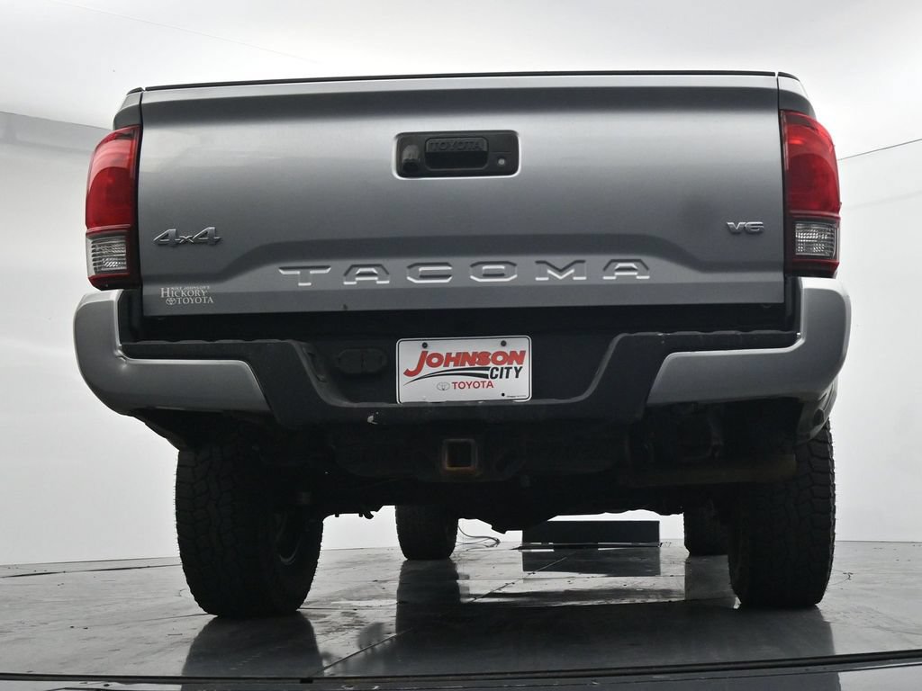 Used 2023 Toyota Tacoma SR5 w/ Technology Package AWD/4WD image 21