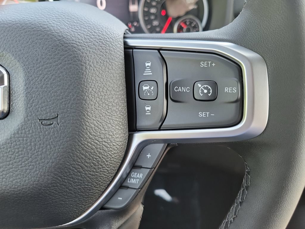 New 2026 RAM 3500 Big Horn AWD/4WD image 15