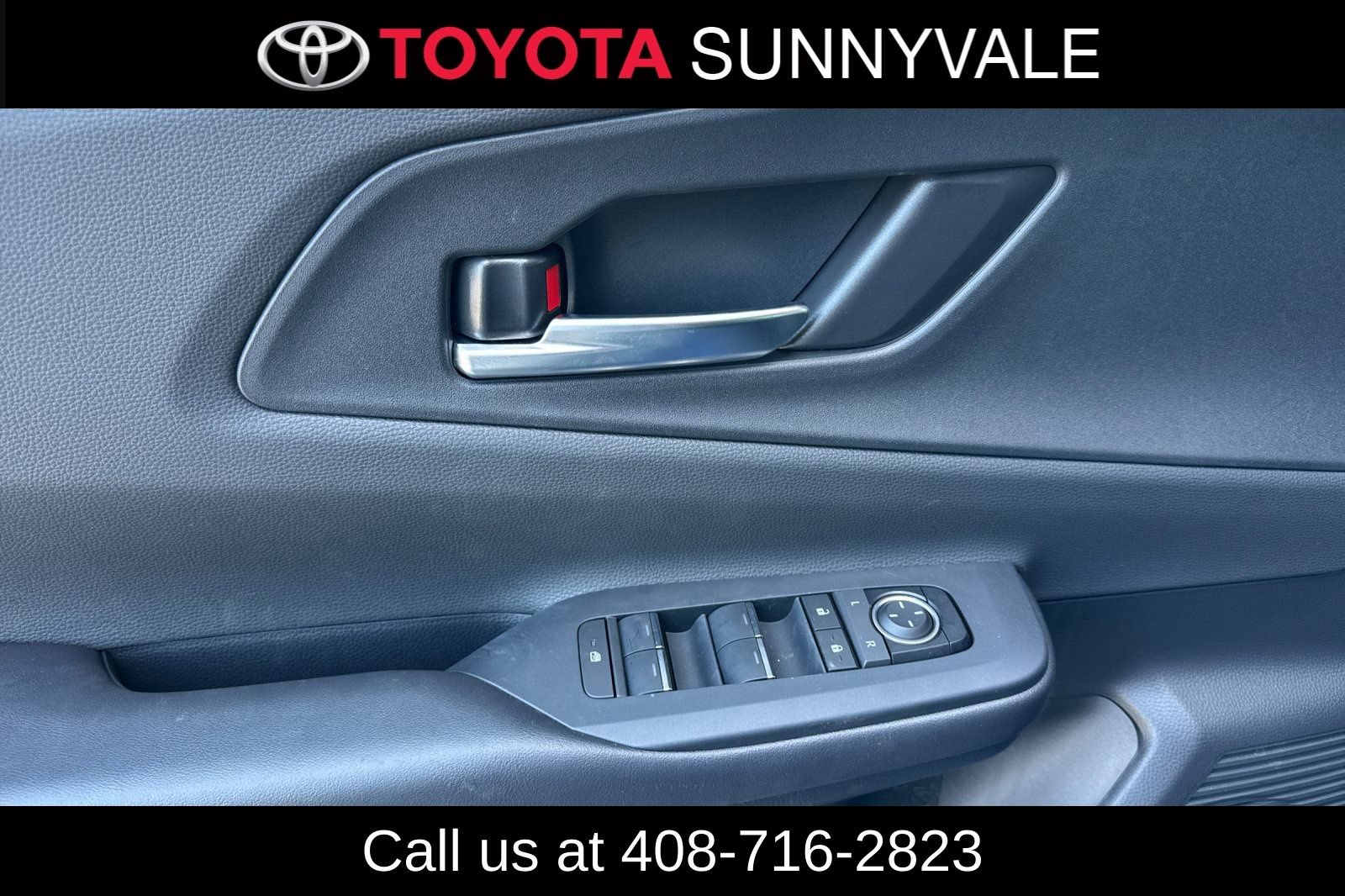 Used 2026 Toyota Prius Plug-In Hybrid FWD image 15