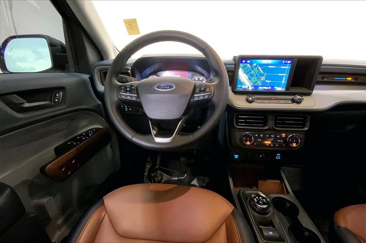 Used 2024 Ford Maverick Lariat AWD/4WD image 4