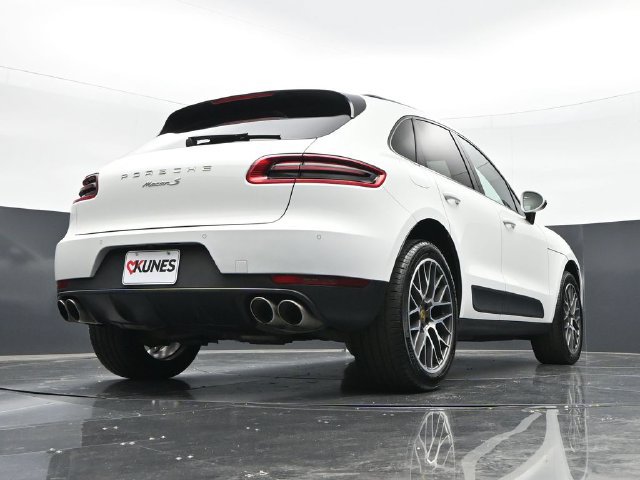 Used 2017 Porsche Macan S AWD/4WD image 45