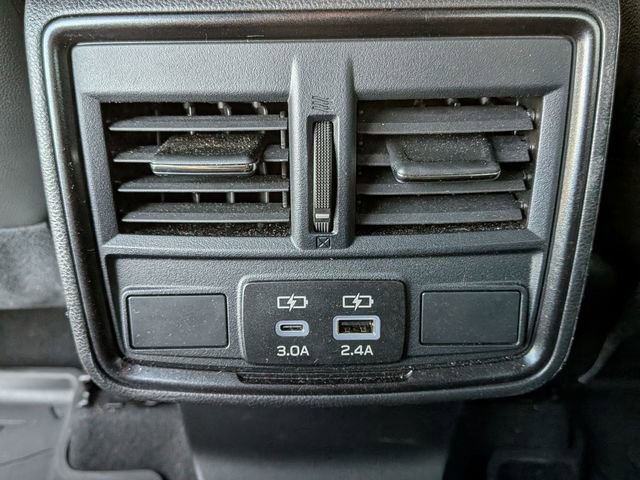 Used 2025 Subaru Forester Limited AWD/4WD image 29