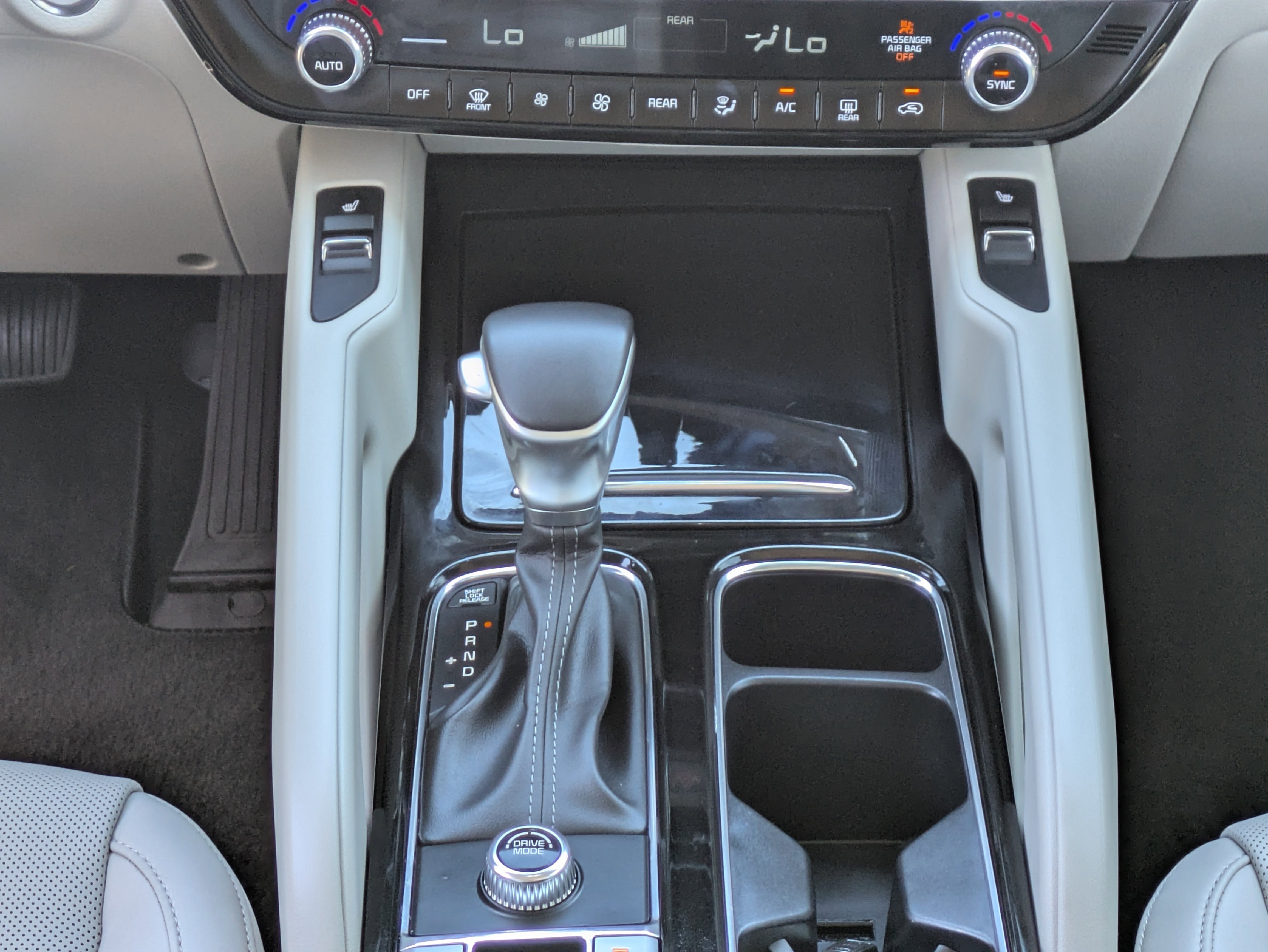 Used 2025 Kia Telluride S FWD image 20