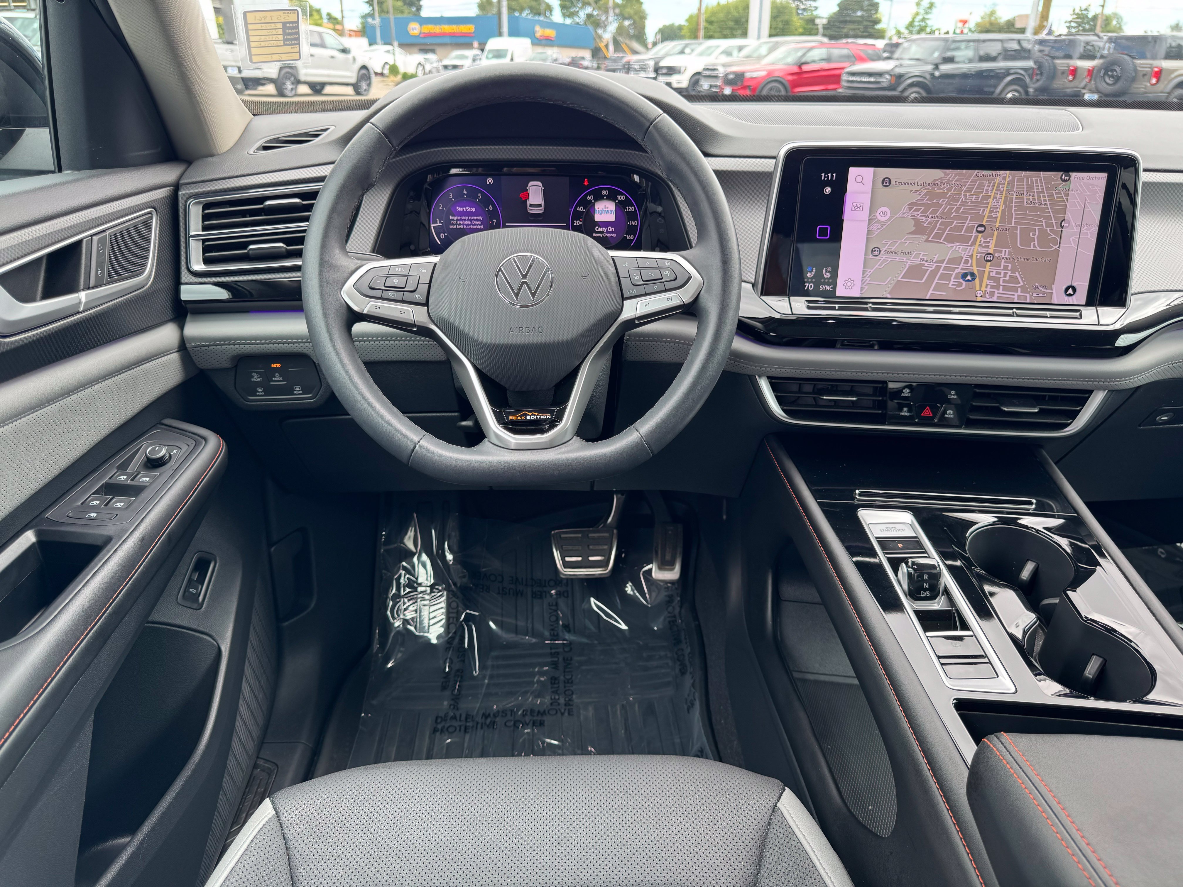 Used 2024 Volkswagen Atlas Peak Edition SEL AWD/4WD image 18