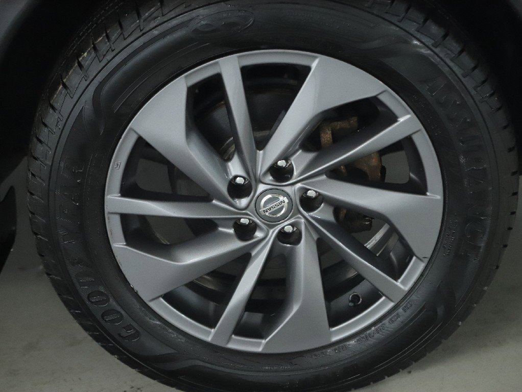 Used 2016 Nissan Rogue SL w/ SL Premium Package image 10