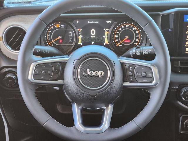 Used 2026 Jeep Wrangler Unlimited Sahara AWD/4WD image 28