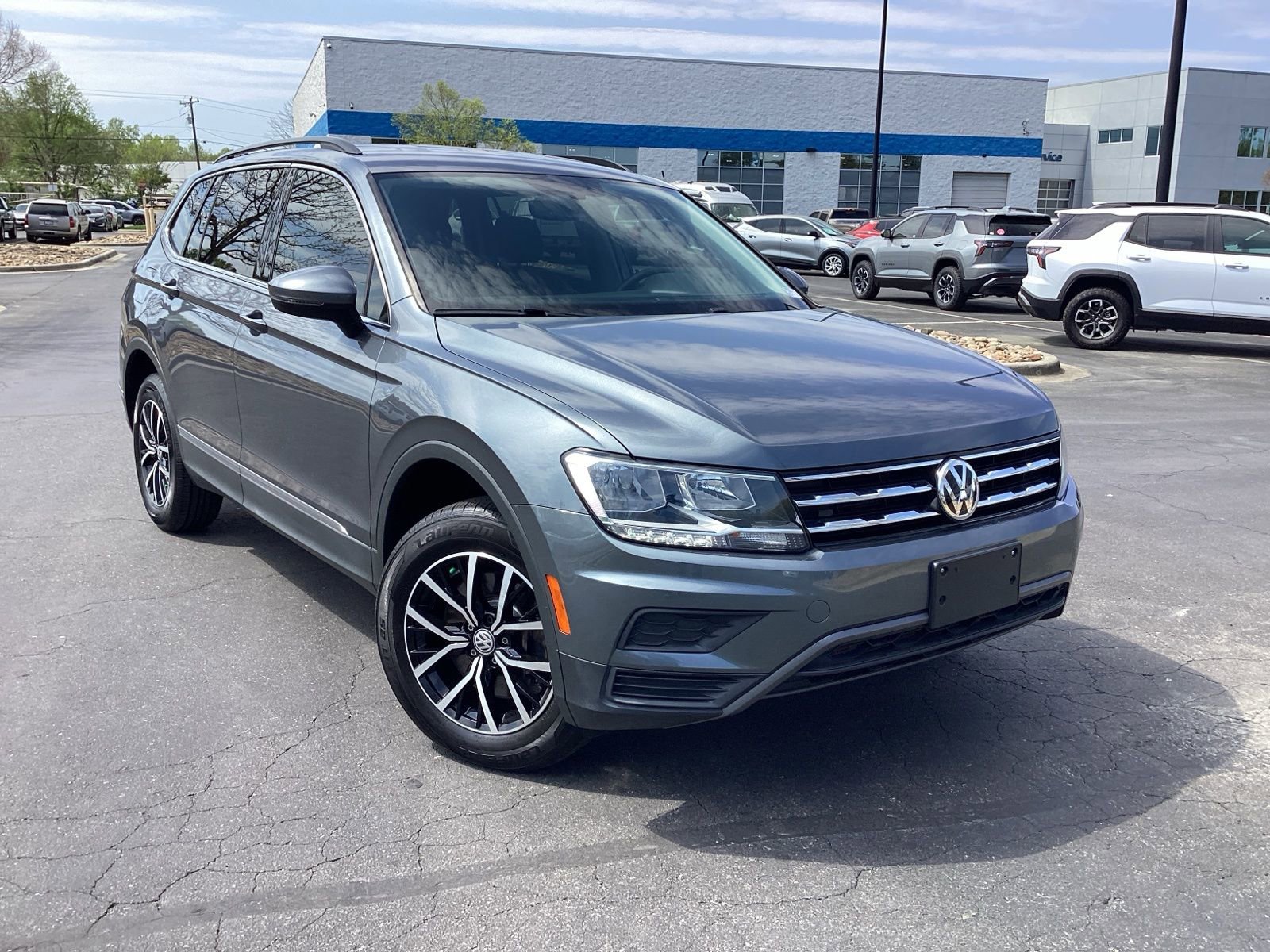 Used 2021 Volkswagen Tiguan SE image 7