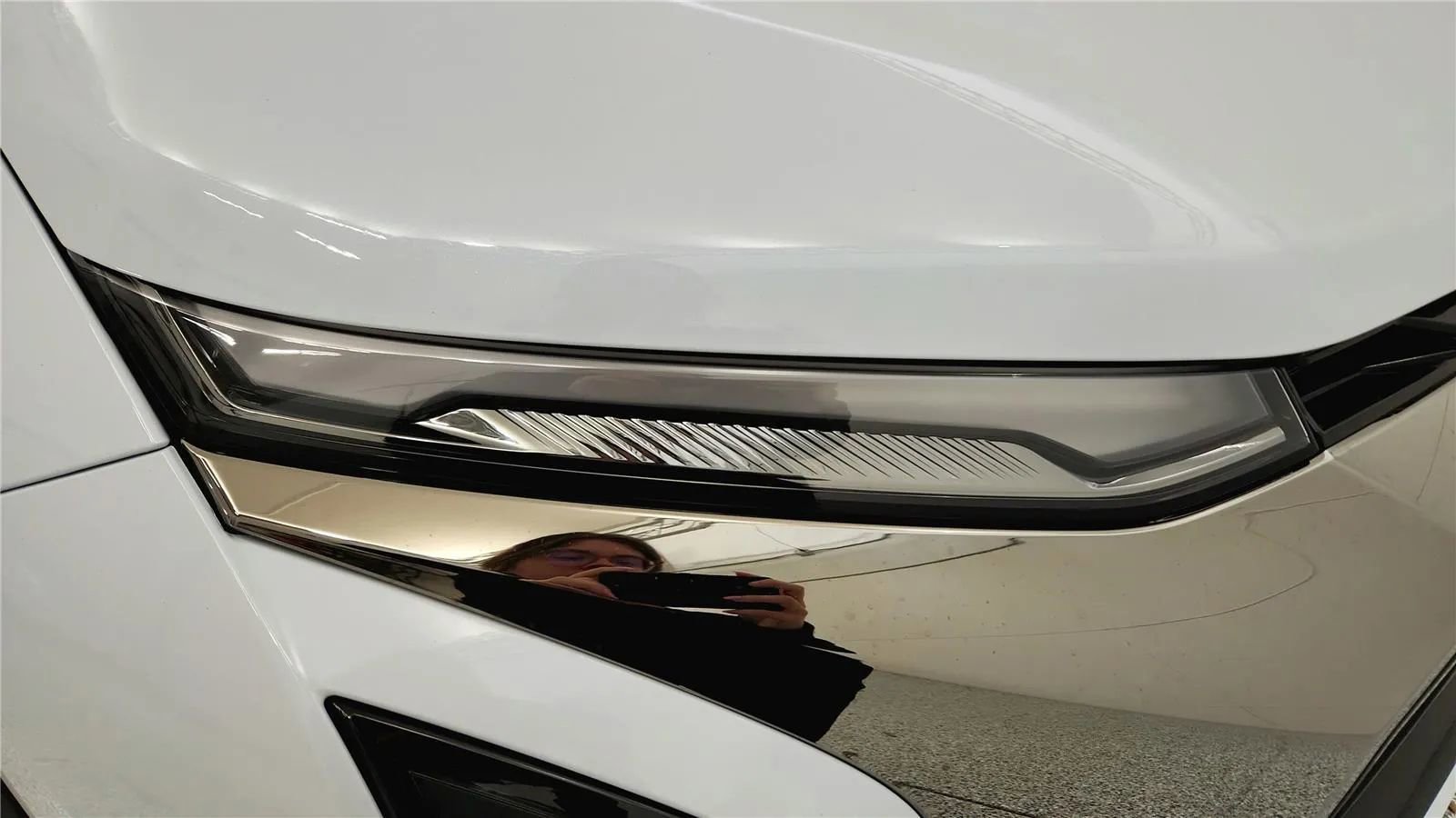 New 2026 Chevrolet Equinox ACTIV w/ Convenience Package III FWD image 14