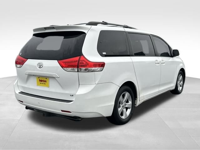Used 2014 Toyota Sienna LE image 8