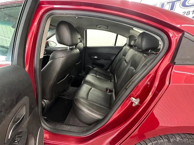 Used 2011 Chevrolet Cruze LT image 12