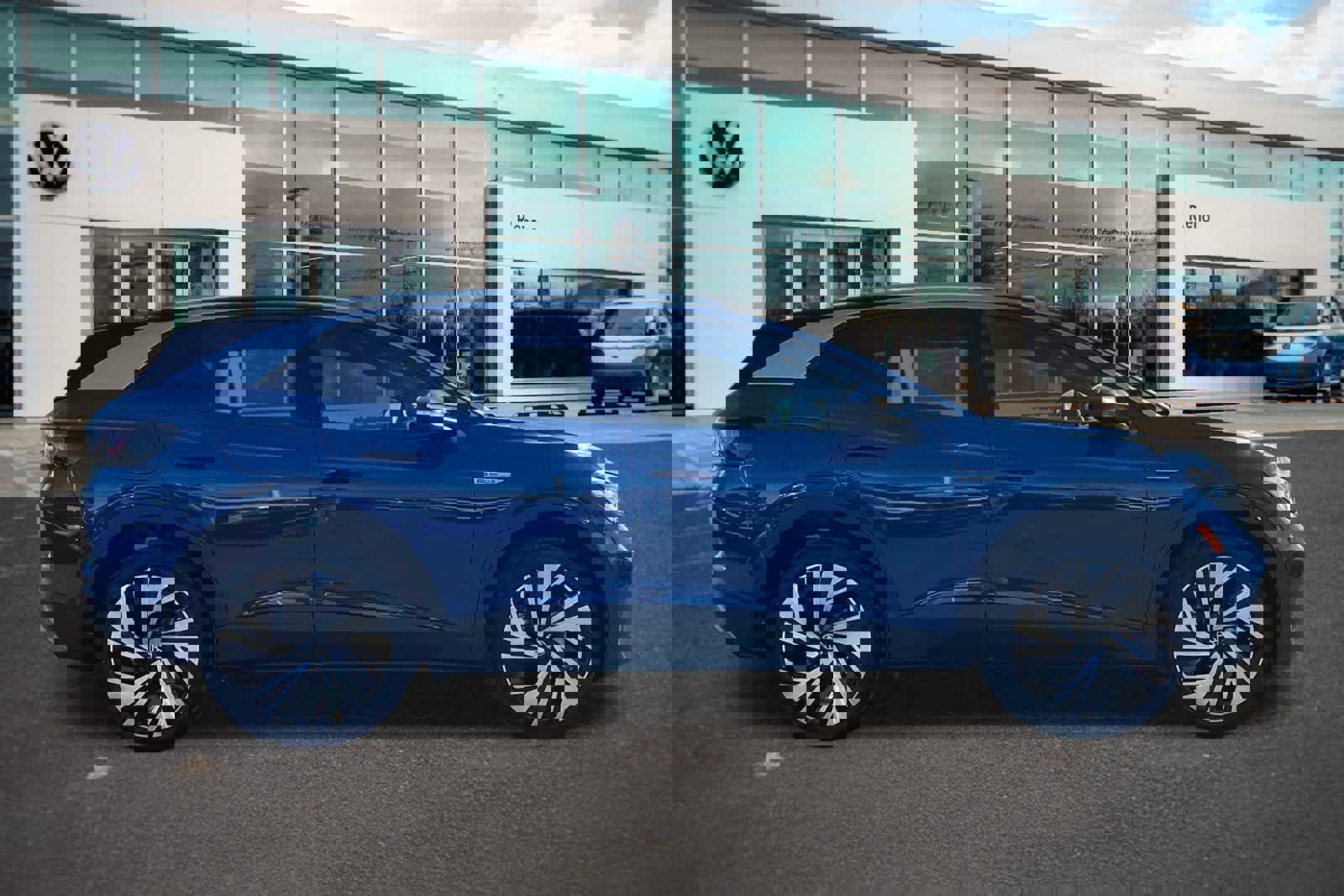 New 2026 Volkswagen ID.4 Pro S Plus image 4