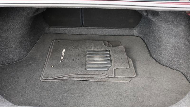 Used 2020 Nissan Sentra SV image 17